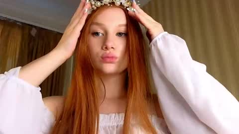 Snapshot of foxxx_tail chatting on May 2026 01:50:01 PM Petra online show from May 2026 01:50:01 PM