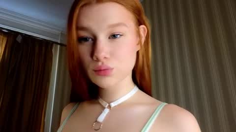 Snapshot of foxxx_tail chatting on June 2026 02:16:01 PM Petra online show from June 2026 02:16:01 PM