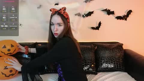 Snapshot of foxxy_girl_ chatting on October 2025 06:47:01 AM andice online show from October 2025 06:47:01 AM