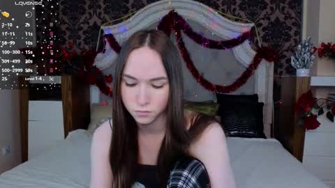 Snapshot of foxxy_girl_ chatting on December 2025 05:23:01 AM andice online show from December 2025 05:23:01 AM
