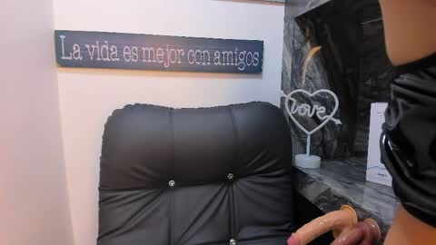 foxy_aleja online show from May 2026 11:07:01 AM