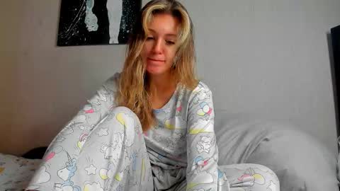 Foxy online show from January 2026 12:14:02 AM