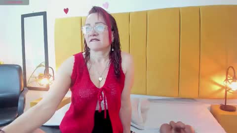 Foxy miilf online show from March 2026 01:18:01 PM