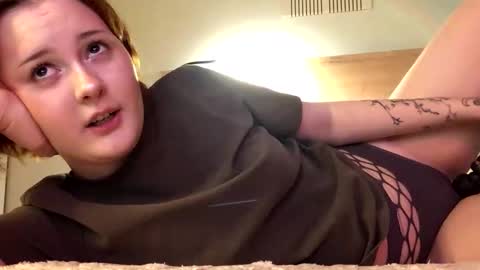 Snapshot of foxydollkate chatting on May 2026 12:44:02 PM Kate online show from May 2026 12:44:02 PM