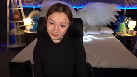 Maya online show from November 2025 08:22:01 PM