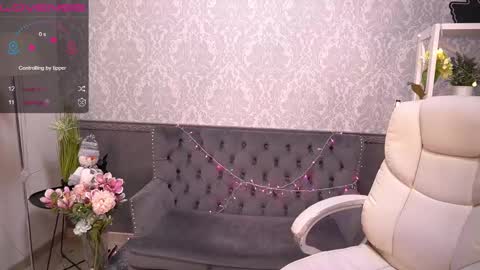 Snapshot of foxyykate chatting on December 2024 09:48:01 PM Kate online show from December 2024 09:48:01 PM