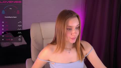 Snapshot of foxyykate chatting on December 2024 04:55:02 AM Kate online show from December 2024 04:55:02 AM