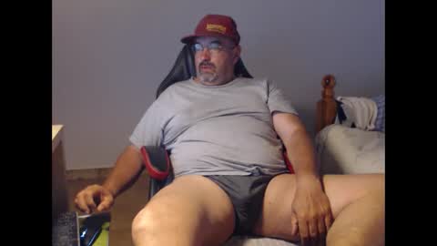 Snapshot of fraboys chatting on May 2026 05:24:01 AM Fraboys online show from May 2026 05:24:01 AM
