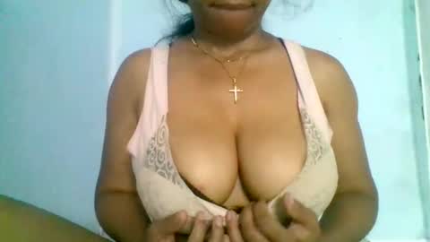 fracisca2204 online show from November 2025 03:21:02 AM