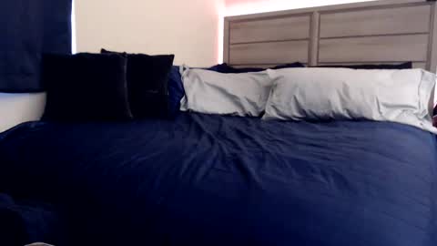 Snapshot of fragilemasochist chatting on December 2024 07:05:01 PM Angel online show from December 2024 07:05:01 PM