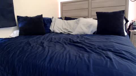 Snapshot of fragilemasochist chatting on December 2024 06:44:01 PM Angel online show from December 2024 06:44:01 PM