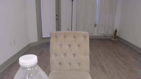 Snapshot of fragilemasochist chatting on February 2025 01:31:01 AM Angel online show from February 2025 01:31:01 AM