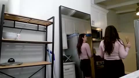 Snapshot of fragilemasochist chatting on September 2025 03:27:02 PM Angel online show from September 2025 03:27:02 PM