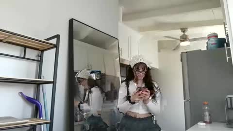 Snapshot of fragilemasochist chatting on October 2025 05:22:02 PM Angel online show from October 2025 05:22:02 PM