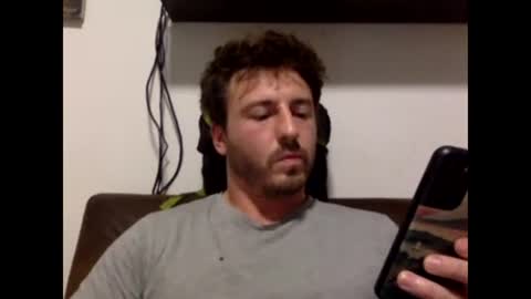 Snapshot of francaiiiiiis chatting on November 2025 10:08:02 PM francaiiiiiis online show from November 2025 10:08:02 PM