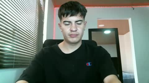 franccesco_699 online show from December 2024 06:17:02 PM