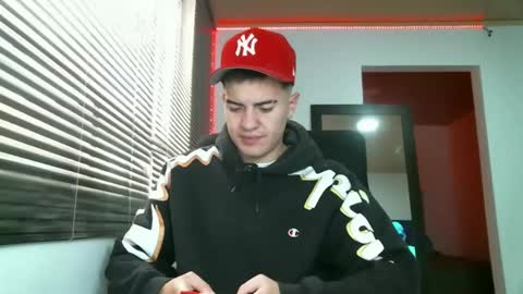franccesco_699 online show from January 2025 04:57:01 PM