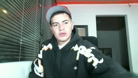 franccesco_699 online show from January 2025 12:04:02 AM