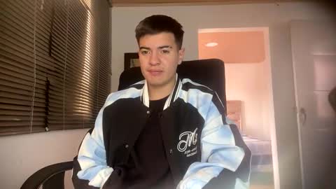 franccesco_699 online show from March 2025 02:56:02 PM