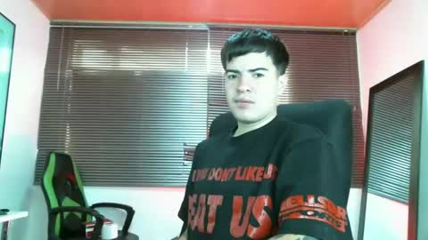 franccesco_699 online show from September 2025 04:51:02 PM