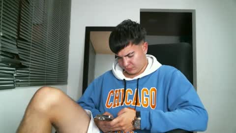 franccesco_699 online show from October 2025 10:51:02 PM