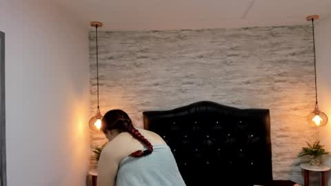 Snapshot of francesca_bbw chatting on May 2026 02:50:02 AM online show from May 2026 02:50:02 AM