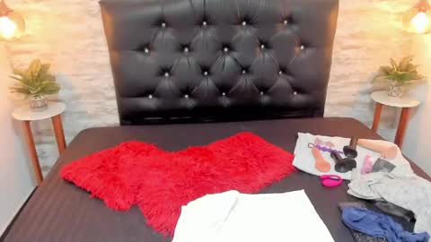 Snapshot of francesca_bbw chatting on May 2026 03:14:02 AM online show from May 2026 03:14:02 AM