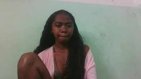 Snapshot of francinealdy chatting on September 2025 06:34:01 AM francinealdy online show from September 2025 06:34:01 AM