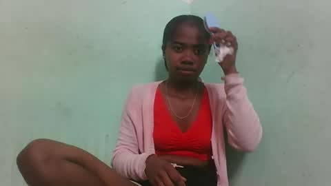 Snapshot of francinealdy chatting on September 2025 07:20:02 AM francinealdy online show from September 2025 07:20:02 AM