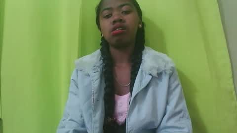 Snapshot of francinealdy chatting on September 2025 03:10:02 AM francinealdy online show from September 2025 03:10:02 AM