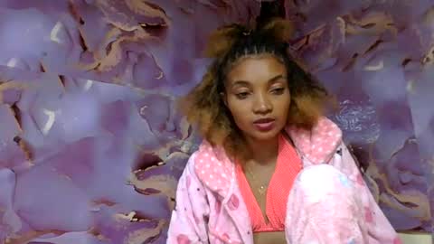 Snapshot of francinoli chatting on June 2026 04:15:01 AM Francinoli online show from June 2026 04:15:01 AM