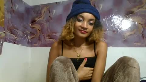 Snapshot of francinoli chatting on July 2026 07:10:01 PM Francinoli online show from July 2026 07:10:01 PM