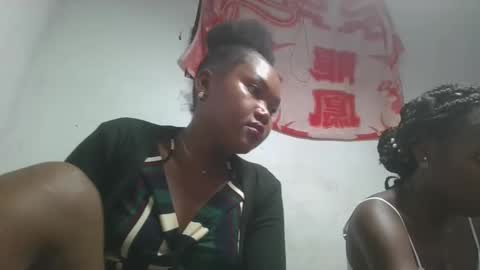 Snapshot of franckamby chatting on November 2025 09:28:01 PM franckamby online show from November 2025 09:28:01 PM