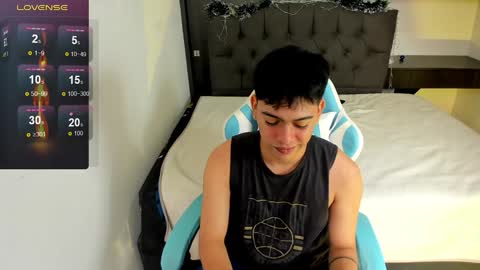 frank online show from December 2024 08:33:01 PM