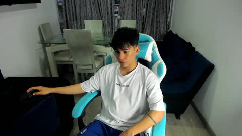 Snapshot of franco_rizzo01 chatting on February 2025 10:53:02 PM frank online show from February 2025 10:53:02 PM