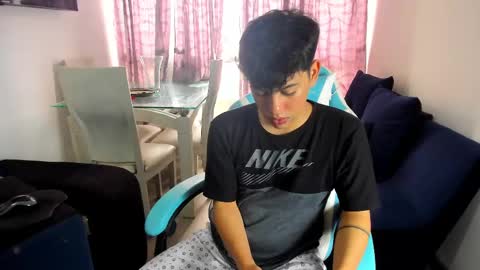 Snapshot of franco_rizzo01 chatting on February 2025 07:32:02 PM frank online show from February 2025 07:32:02 PM