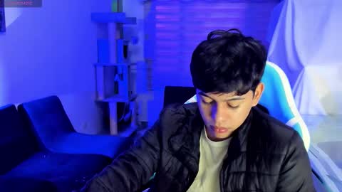 frank online show from October 2025 02:42:02 AM