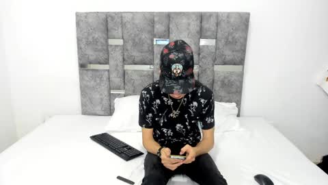 Franco taylor online show from January 2025 04:01:01 AM