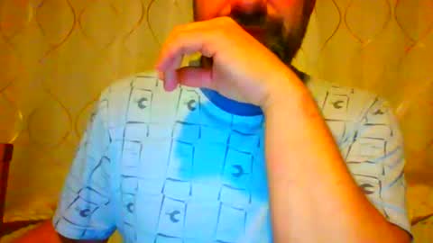 Frank online show from October 2025 07:54:01 PM