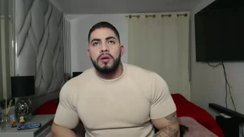 frank_foxx1 online show from December 2025 03:12:02 AM