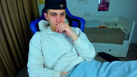 Frank online show from April 2026 05:14:02 AM