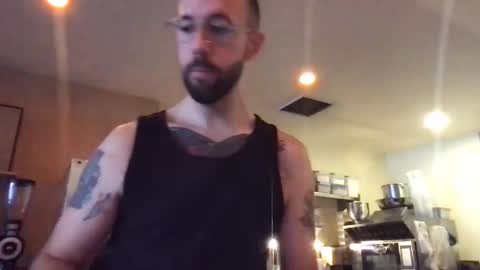 frank_perry2332 online show from May 2026 05:14:01 AM