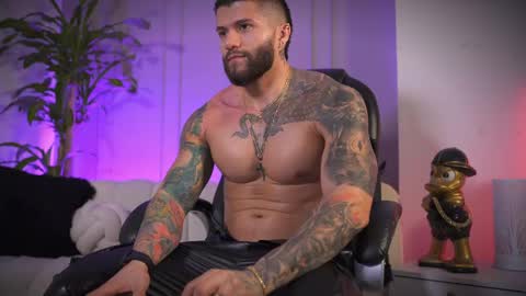 Frank Farrell. Hey remember to give me a thumbs up Ty online show from April 2026 09:23:01 PM