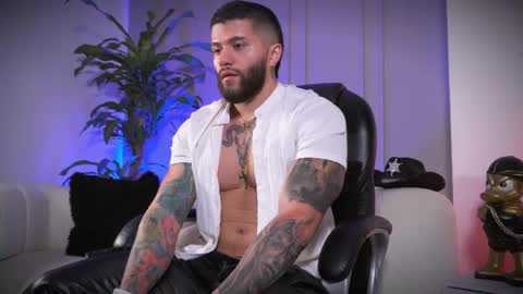 Frank Farrell. Hey remember to give me a thumbs up Ty online show from April 2026 11:27:02 PM