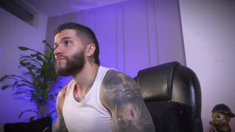 Frank Farrell. Hey remember to give me a thumbs up Ty online show from April 2026 01:42:02 AM