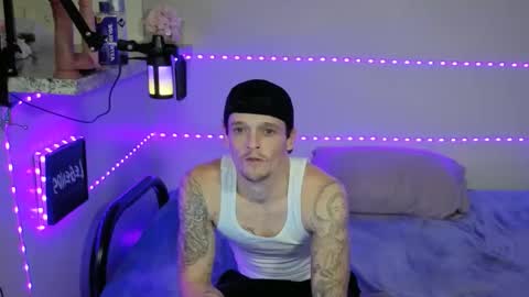 Snapshot of frankoafterdark chatting on September 2025 01:16:01 AM Franco online show from September 2025 01:16:01 AM