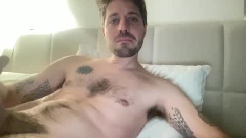 Snapshot of frankybiiig chatting on January 2025 09:50:01 PM thegoodandbiiig online show from January 2025 09:50:01 PM