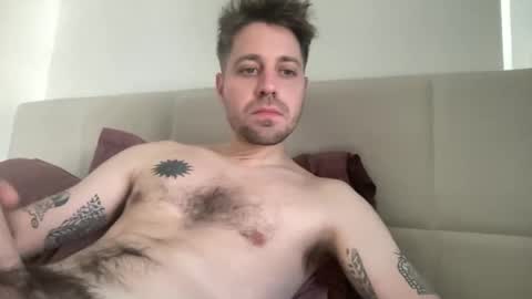 Snapshot of frankybiiig chatting on February 2025 01:19:02 PM thegoodandbiiig online show from February 2025 01:19:02 PM