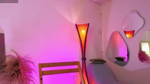 Fransheska online show from April 2026 11:49:01 AM