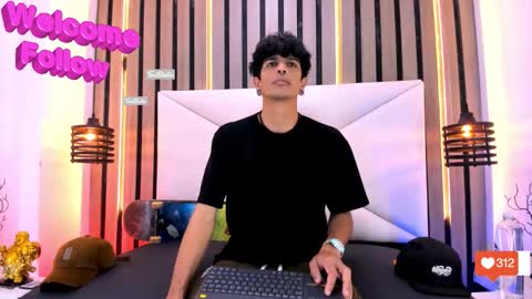 Franvill trato online show from November 2025 07:17:01 PM